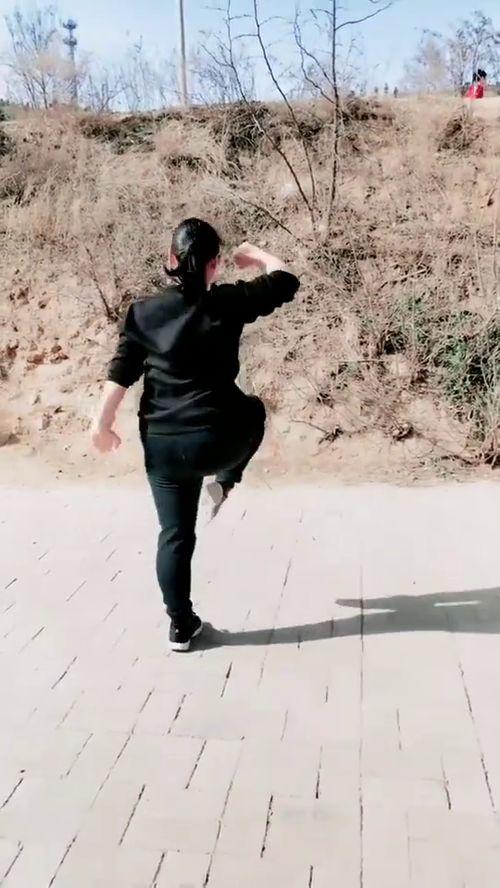 拳线视频在线观看,精彩对决，在线观看的激战盛宴